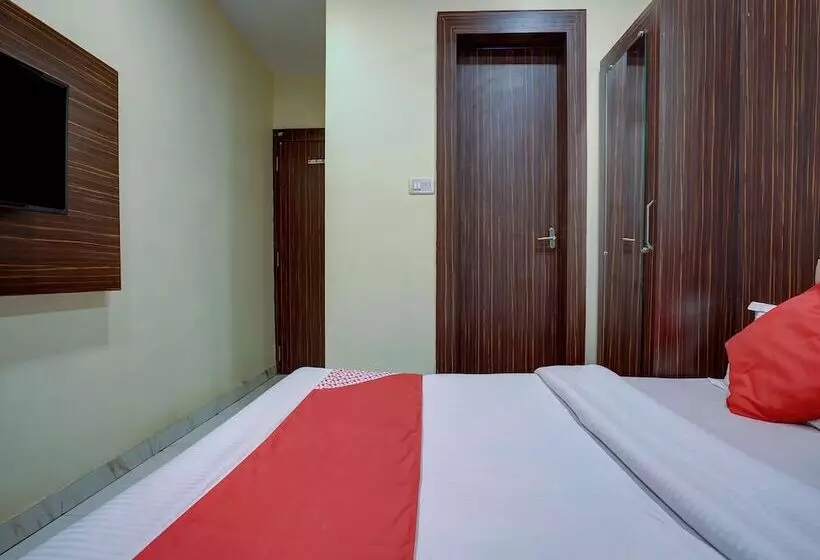 ホテル Capital Residency By Oyo Rooms