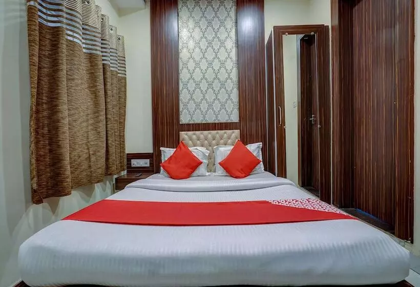 ホテル Capital Residency By Oyo Rooms
