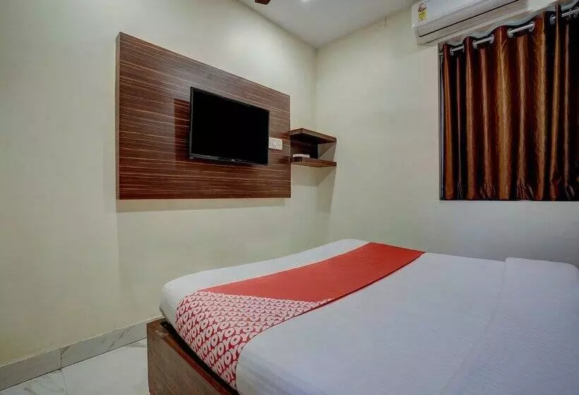 ホテル Capital Residency By Oyo Rooms