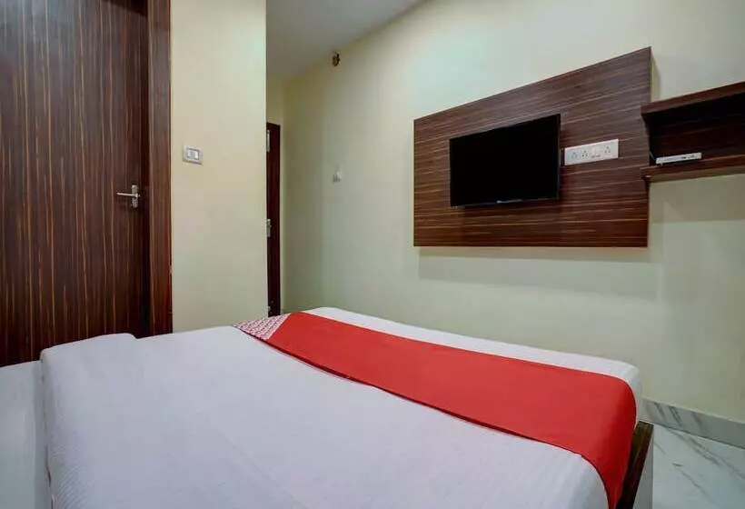 ホテル Capital Residency By Oyo Rooms