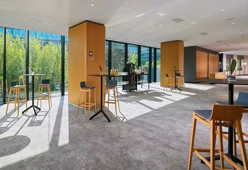 هتل Four Points By Sheraton Warsaw Mokotow