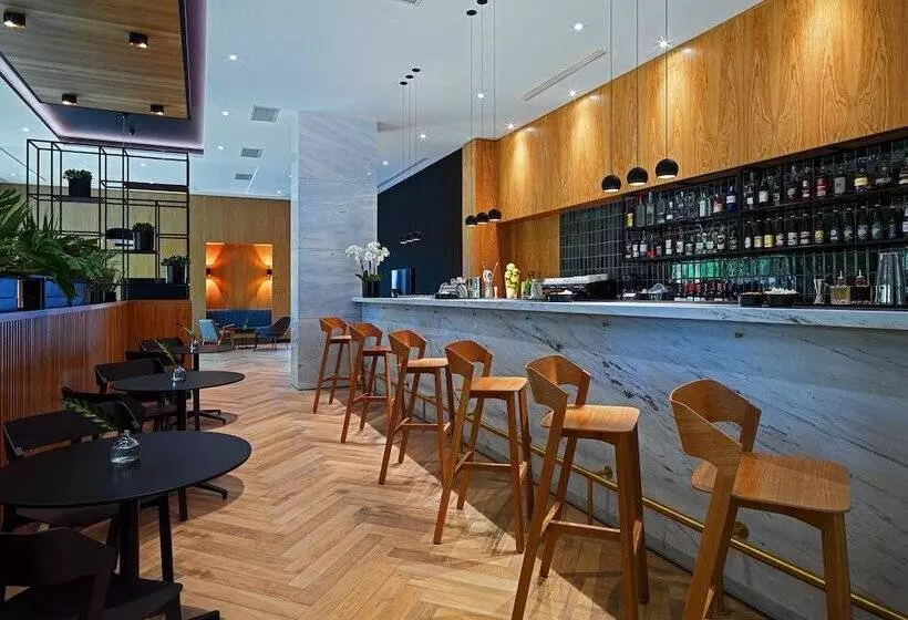 هتل Four Points By Sheraton Warsaw Mokotow