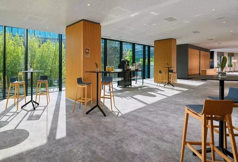 هتل Four Points By Sheraton Warsaw Mokotow