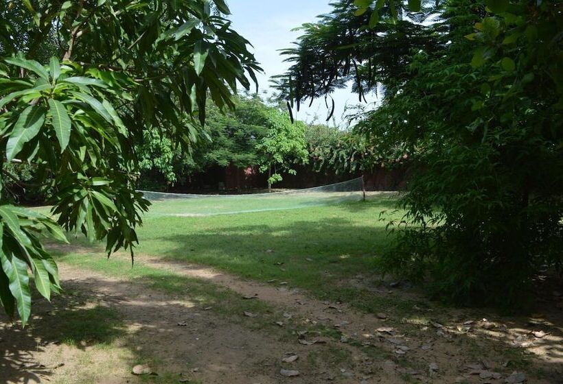 هتل Gite L Anarcadier