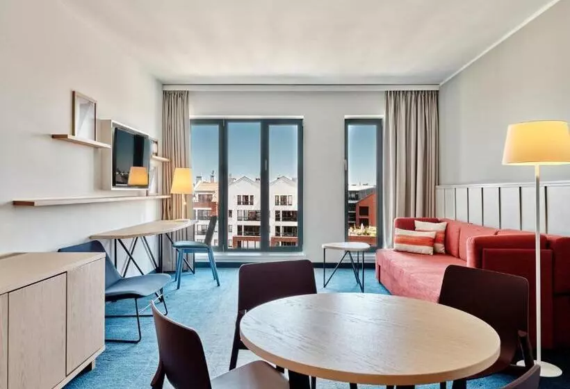 Hotelli Holiday Inn Gdansk   City Centre, An Ihg