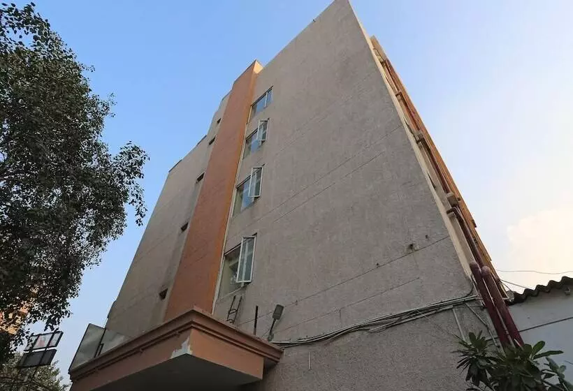 Hotelli Tourist Deluxe By Oyo