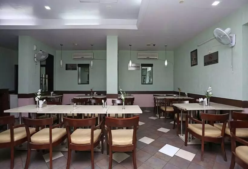 Hotelli Tourist Deluxe By Oyo