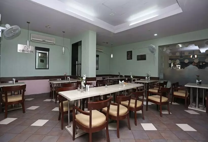 Hotelli Tourist Deluxe By Oyo