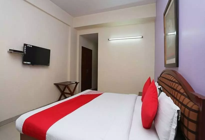 Hotelli Tourist Deluxe By Oyo