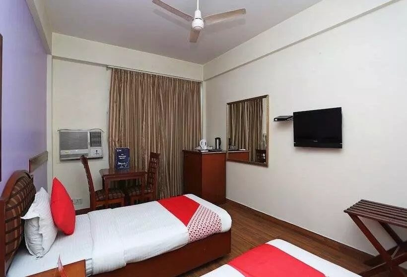 Hotelli Tourist Deluxe By Oyo