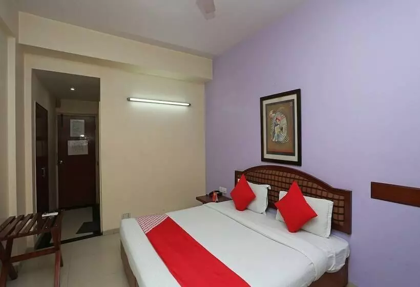 Hotelli Tourist Deluxe By Oyo