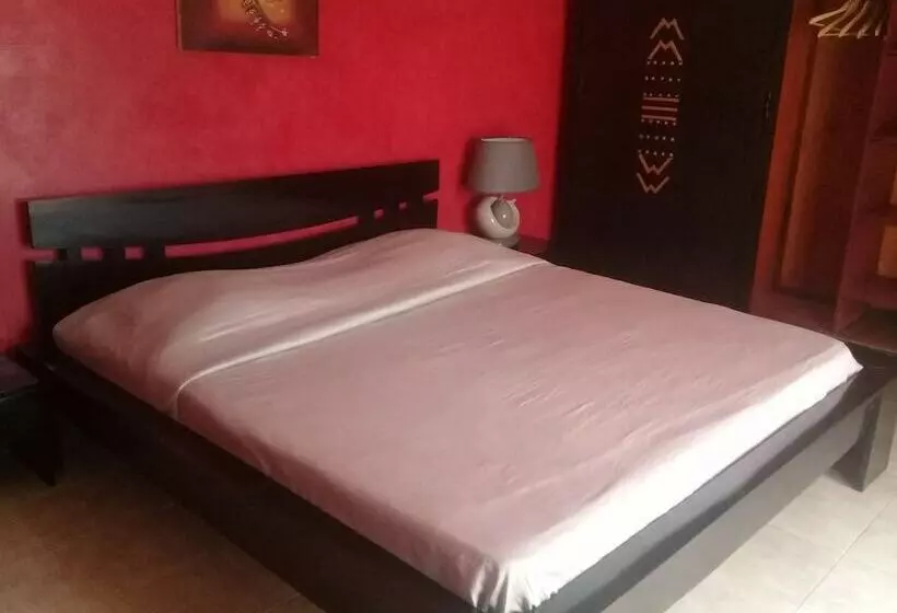 هتل Villa Safari