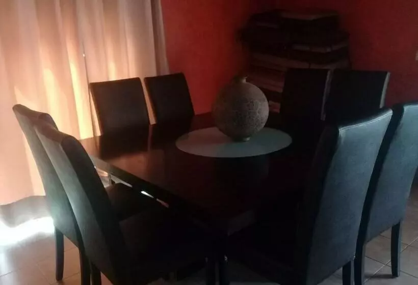 هتل Villa Safari