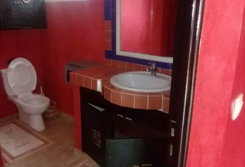 هتل Villa Safari