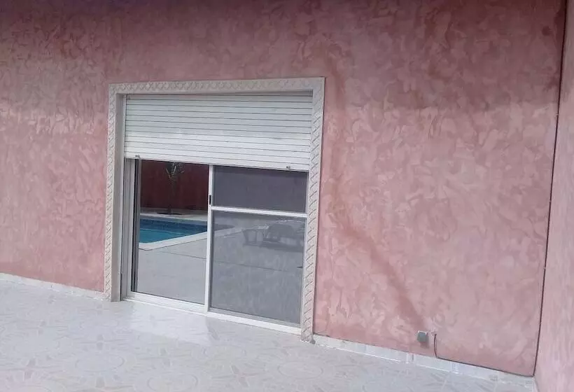 هتل Villa Safari