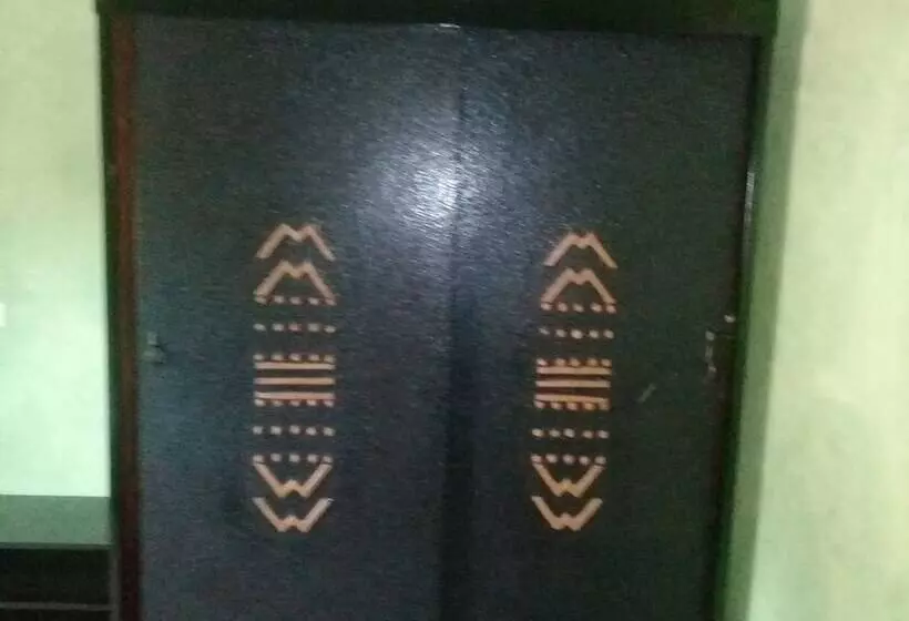 هتل Villa Safari