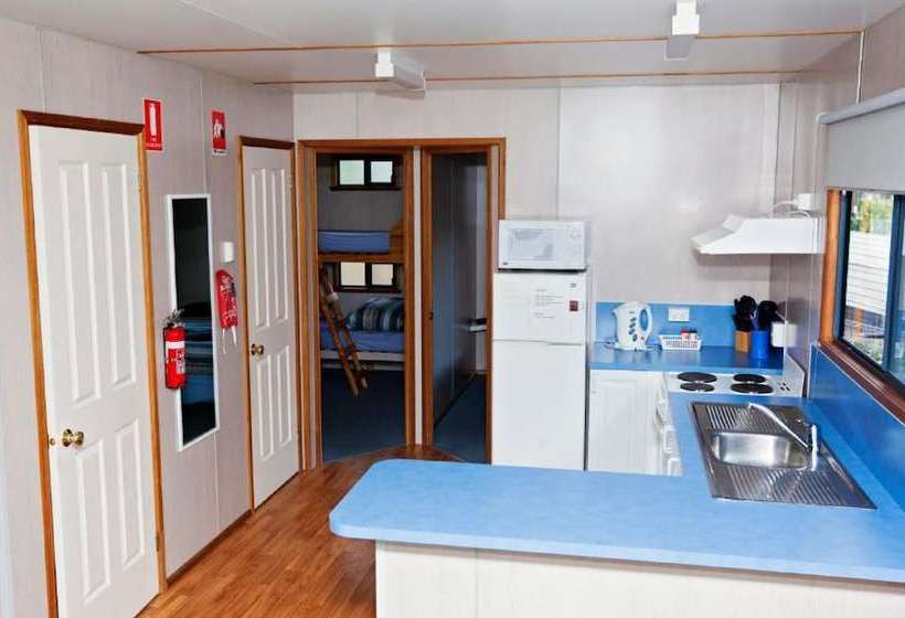 Seven Mile Beach Cabin And Caravan Park