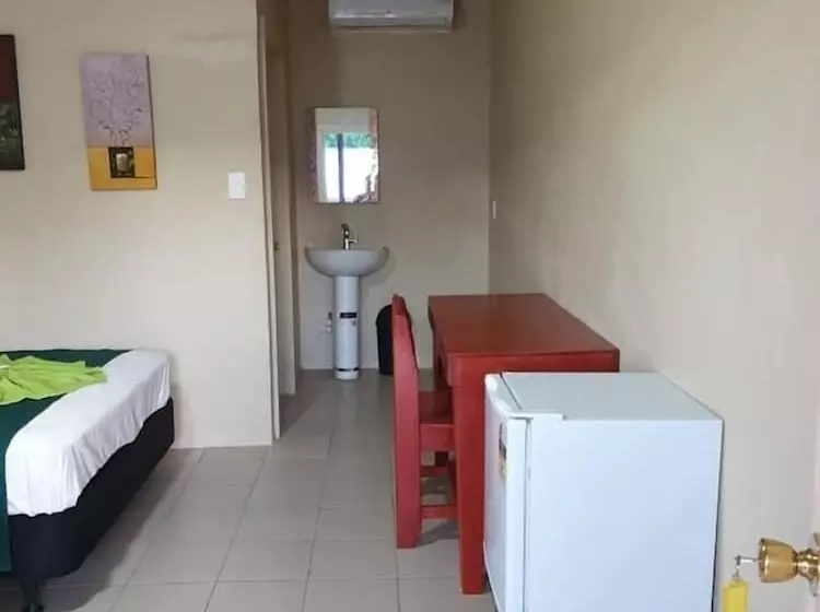 Transit Motel   Hostel