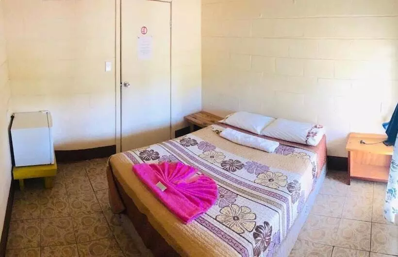 Transit Motel   Hostel