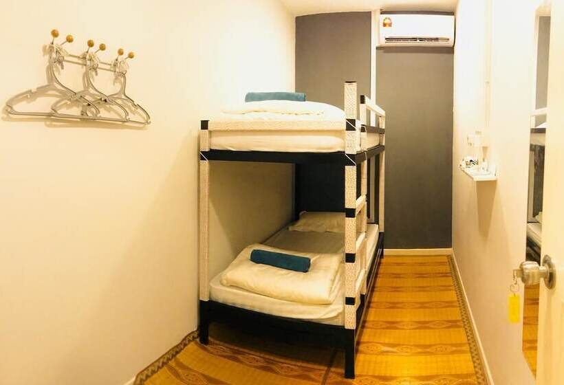 Yellow Duckling Hostel