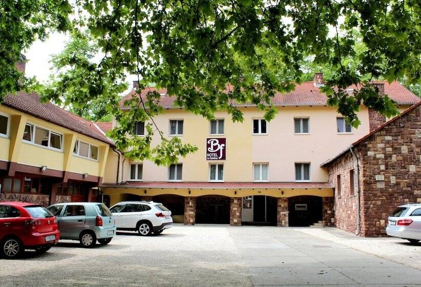 Hotell Bf
