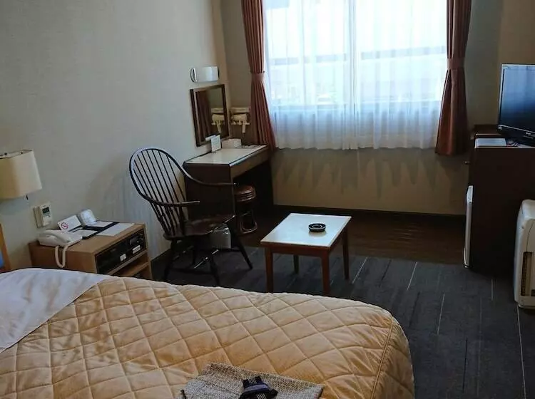 Business Hotel Kawakami Kumano