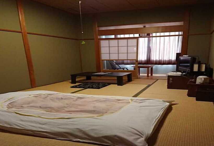 Business Hotel Kawakami Kumano