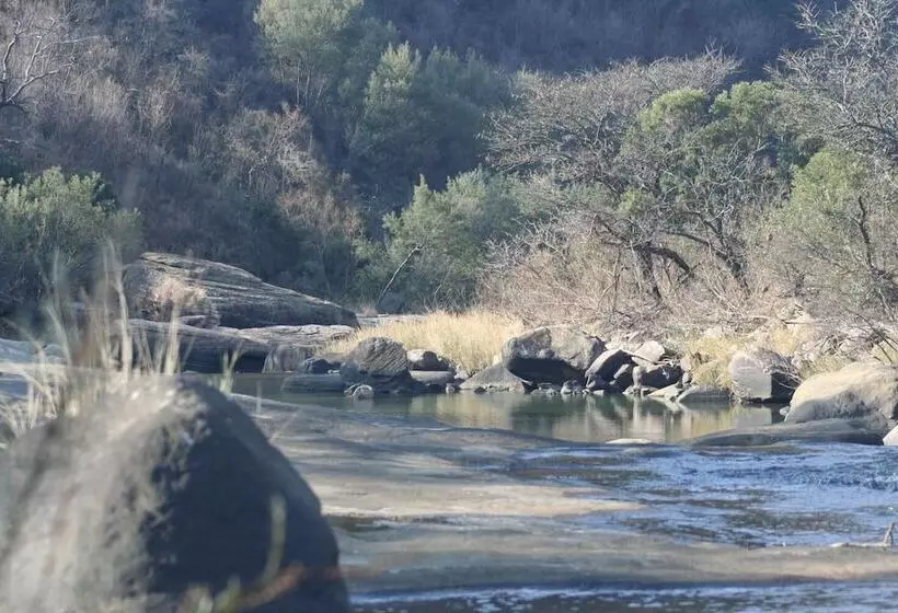 ホテル Esiweni Luxury Safari Lodge