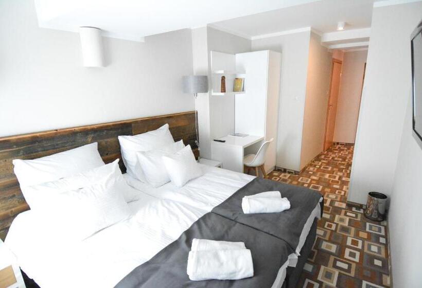 호텔 Provincja Winebar & Rooms