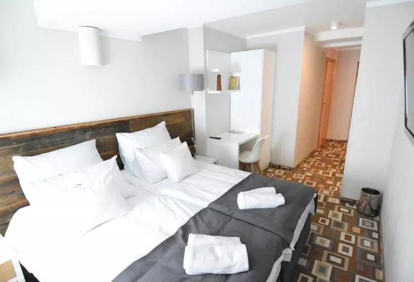 Hotelli Provincja Winebar & Rooms