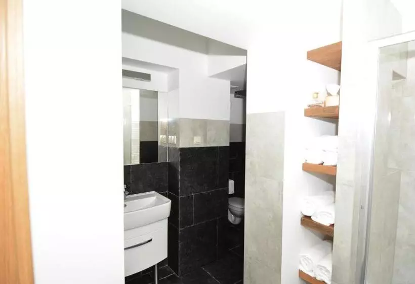 Hotelli Provincja Winebar & Rooms