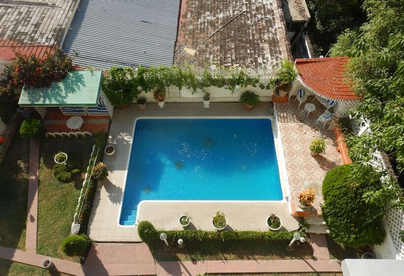 ホテル Suites Licha Acapulco