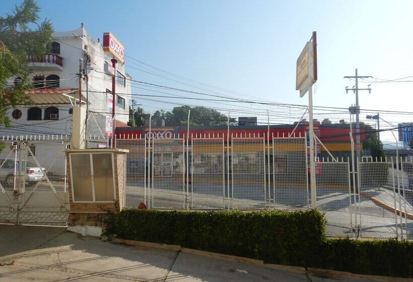 ホテル Suites Licha Acapulco