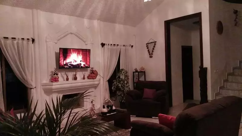 Lia Ajijic  Lakeside B&b