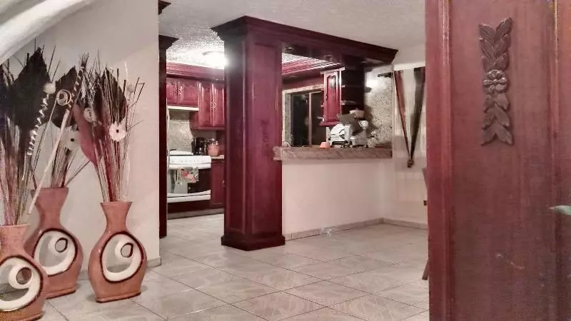 Lia Ajijic  Lakeside B&b