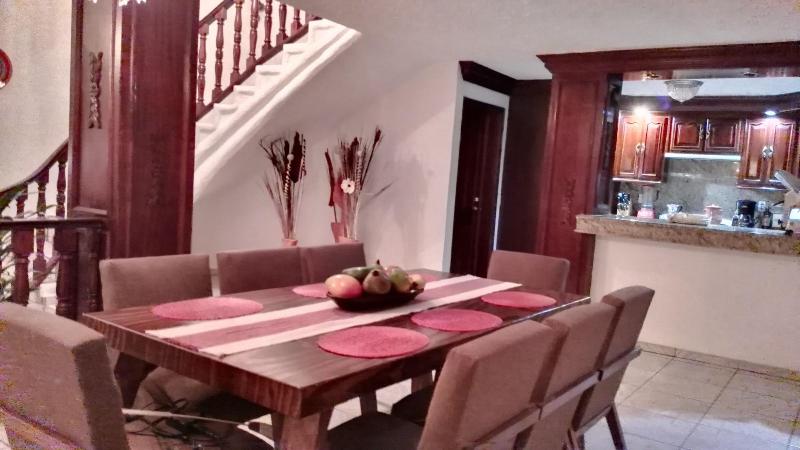 Lia Ajijic  Lakeside B&b