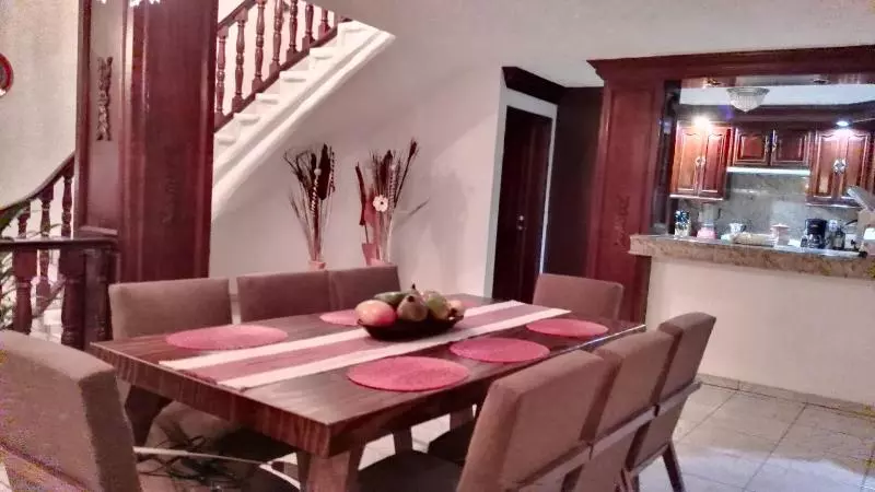 Lia Ajijic  Lakeside B&b