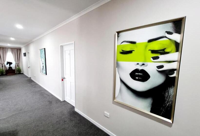 فندق على الطريق Melody