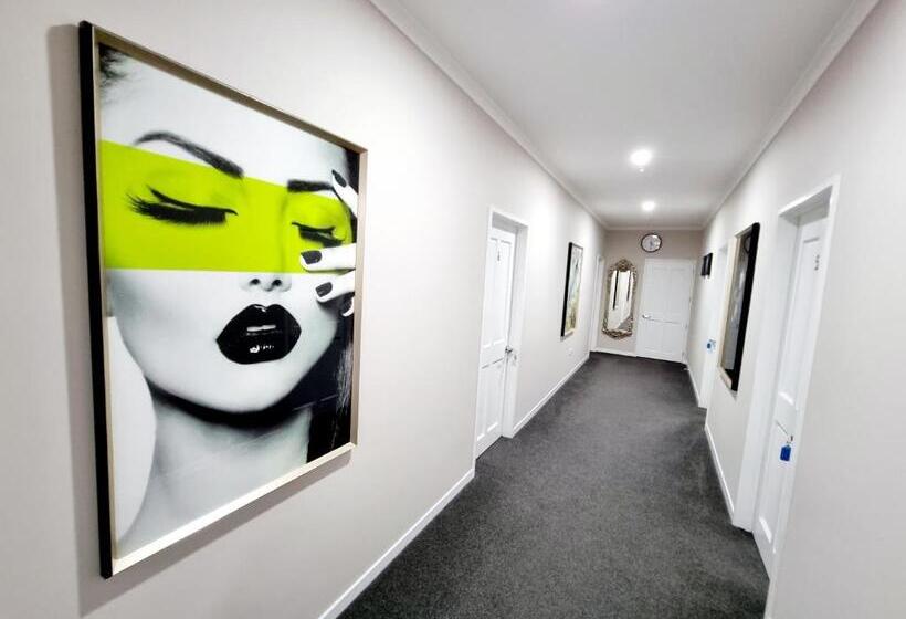 فندق على الطريق Melody