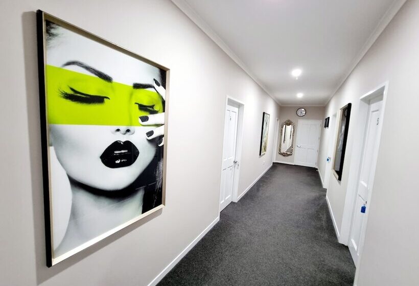 فندق على الطريق Melody