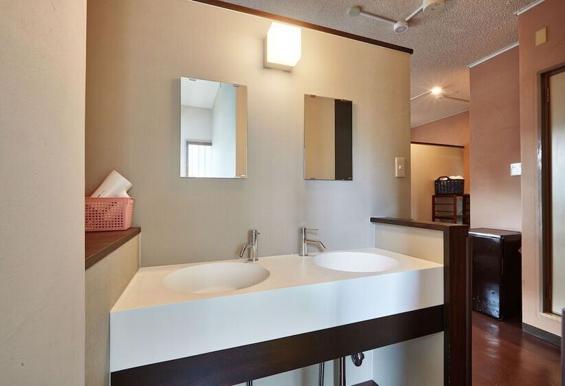 Guest House Hostel Taira