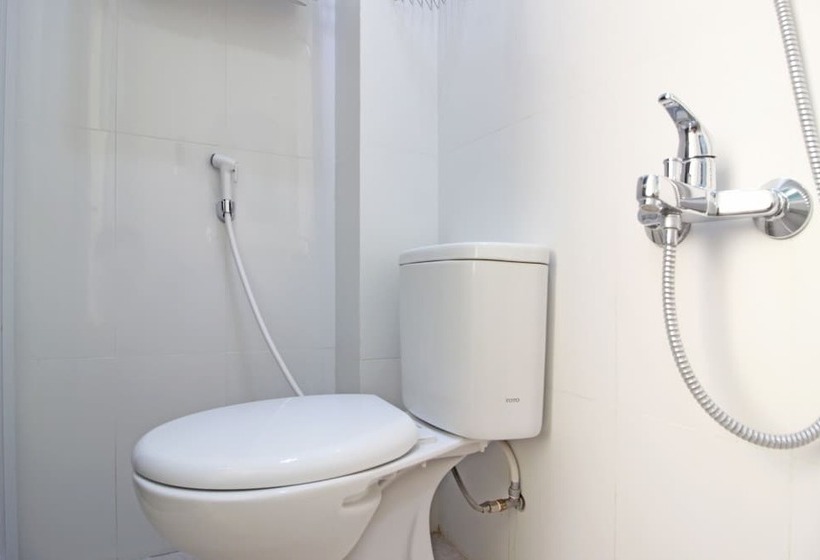 فندق Reddoorz Near Solo Balapan Station