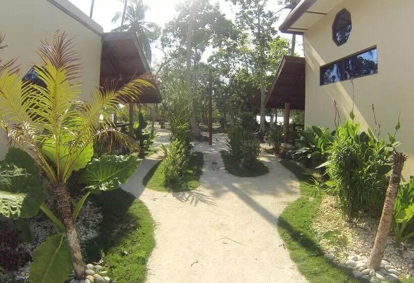 هتل Sunset Bay Villas Siargao