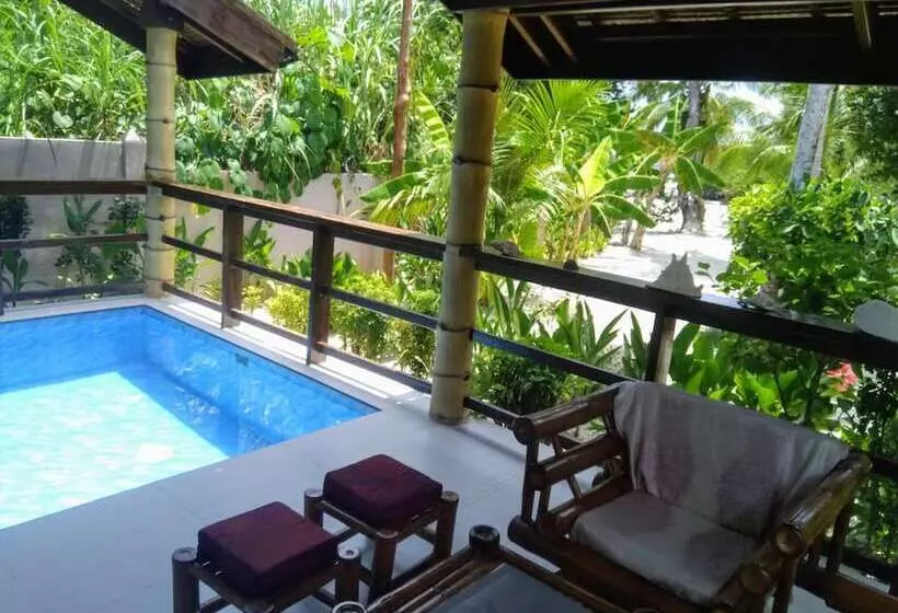 هتل Sunset Bay Villas Siargao
