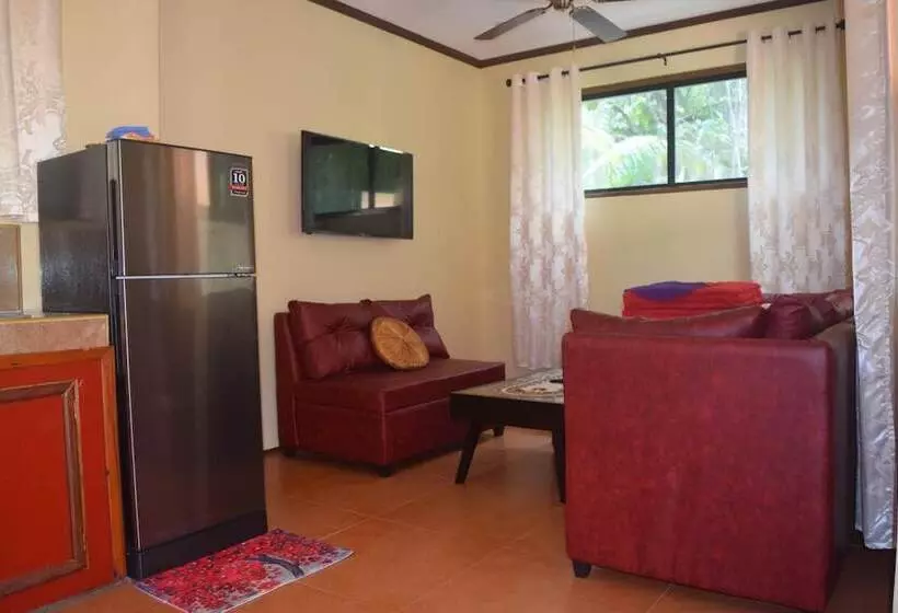 هتل Sunset Bay Villas Siargao