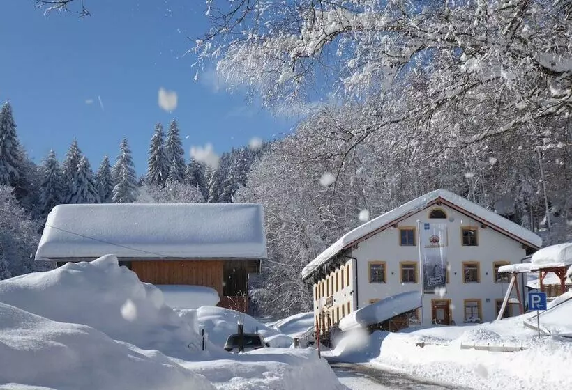 ペンション Gasthof Fallmühle