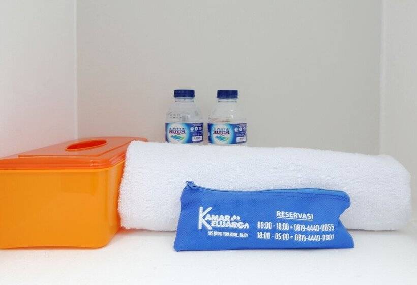 ユースホステル Kamar Keluarga Bandara Mas Syariah