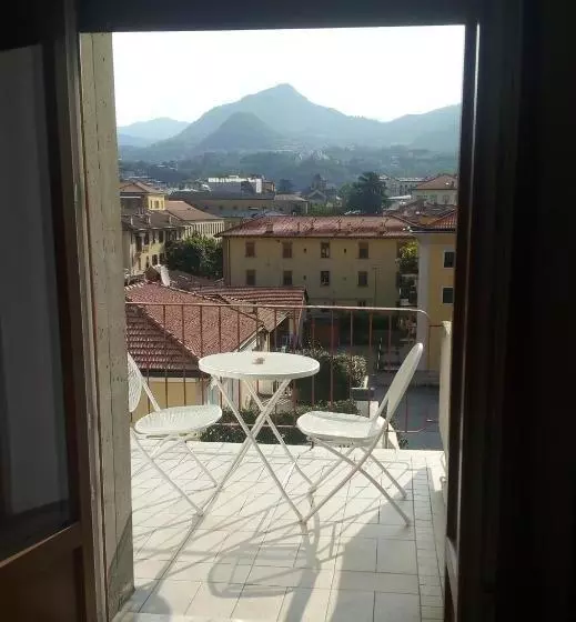 B&b Taramelli   Garage Per Bici E Moto