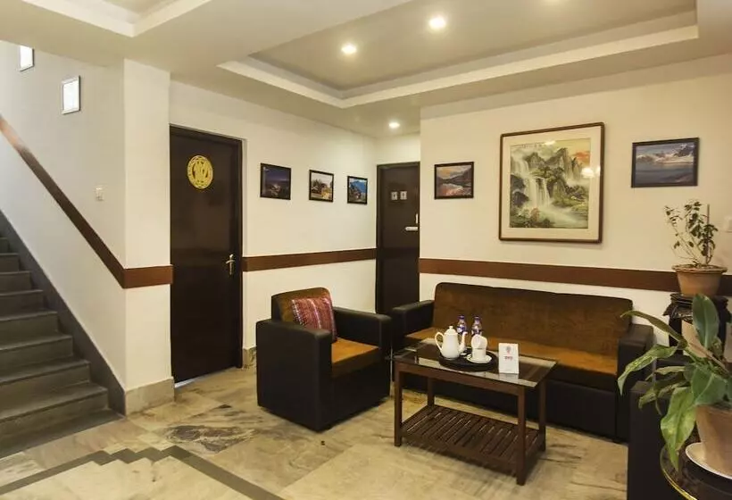 هتل Denzong Delight By Oyo Rooms