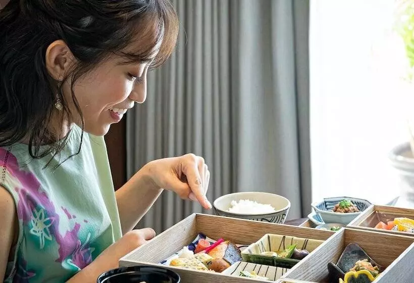 Hotelli Okinawa Exes Naha